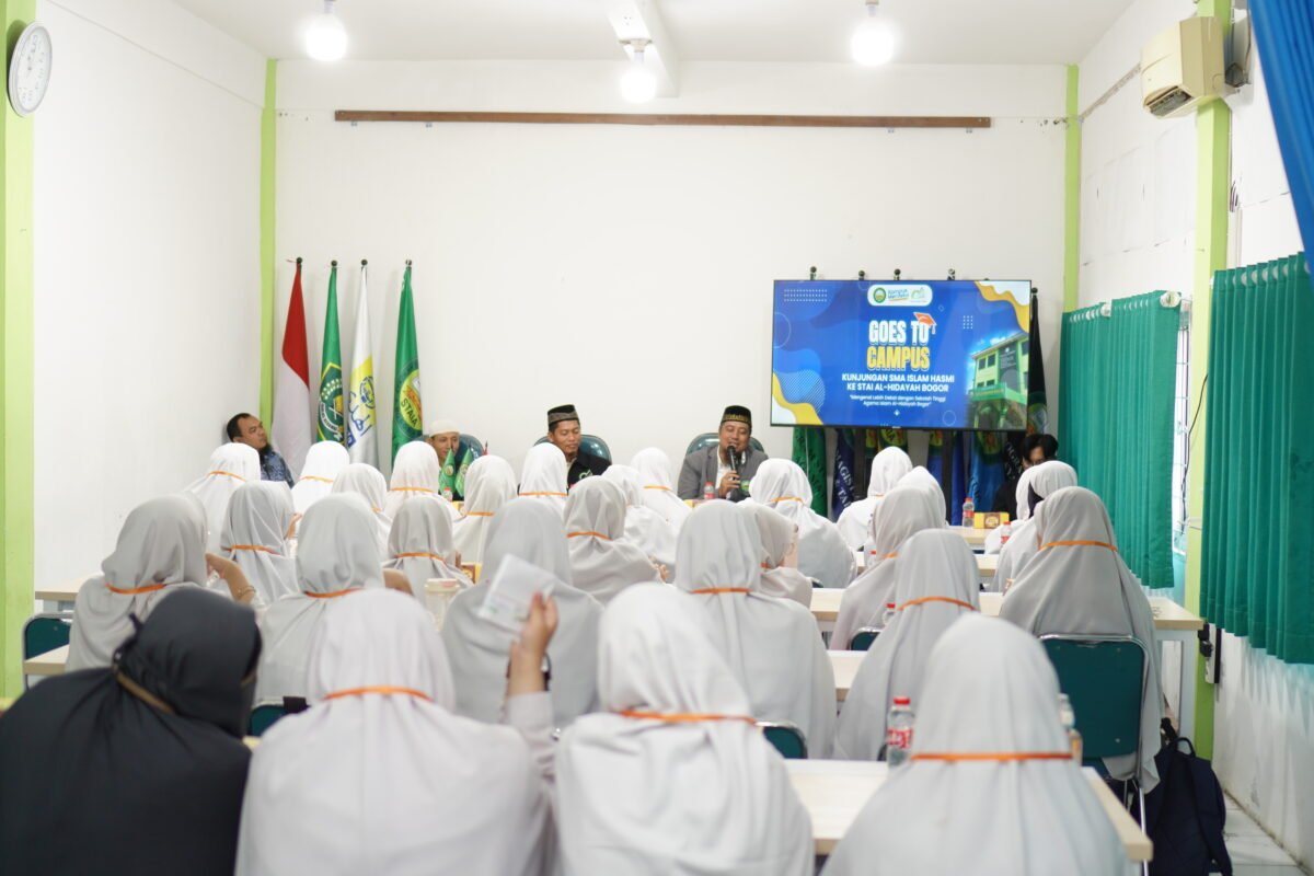 SMA Hasmi Putri Laksanakan Kegiatan “Goes To Campus” ke STAI Al-Hidayah Bogor